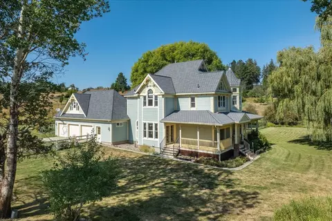 5410 S Chapman Rd, Greenacres, WA 99016