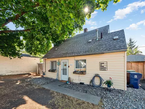 1727 N Regal St, Spokane, WA 99207