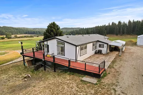 10505 E Big Meadows Rd, Chattaroy, WA 99003
