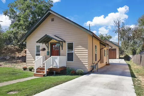 616 S Scott St, Spokane, WA 99202