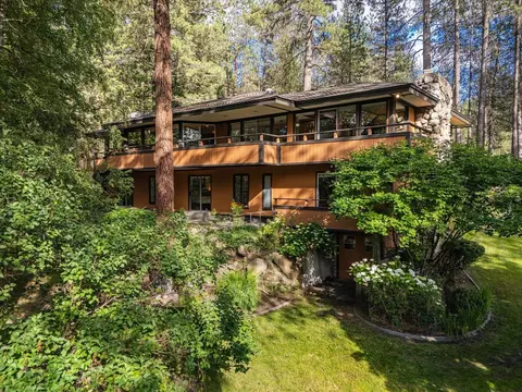 Exterior - 1820 E Leona Dr, Spokane, WA 99208 photo 6 of 7