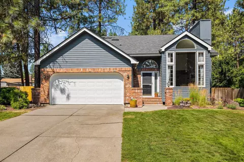 214 W Woodway Ave, Spokane, WA 99218