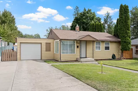 5720 N A St, Spokane, WA 99206