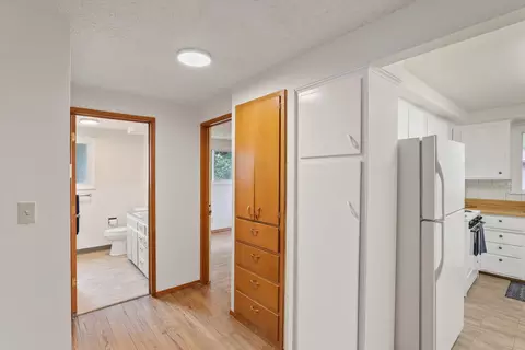 Entry Way - 3519 E 9th Ave, Spokane, WA 99208 photo 1 of 1