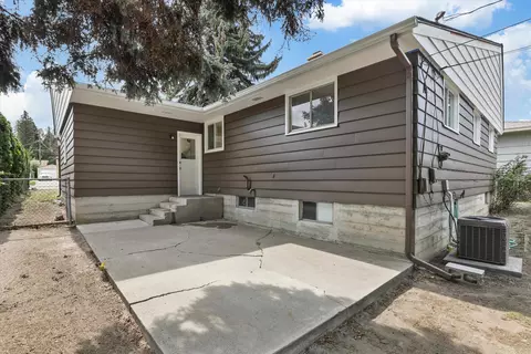 Exterior - 3519 E 9th Ave, Spokane, WA 99208 photo 2 of 4