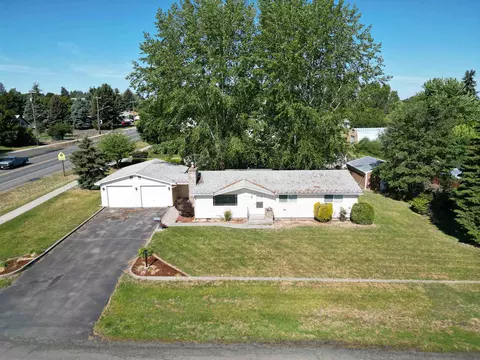 125 N Elm St, Reardan, WA 99029