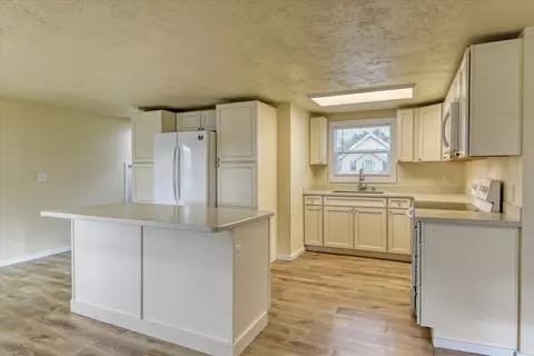 1848 E Marshall Ave, Spokane, WA 99207 photo 3