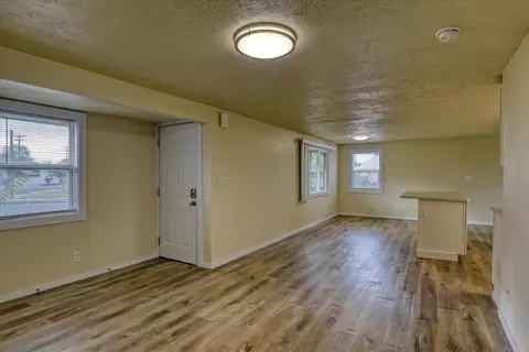 1848 E Marshall Ave, Spokane, WA 99207 photo 2