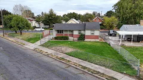 1848 E Marshall Ave, Spokane, WA 99207 photo 17