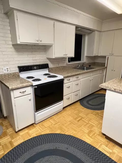 Kitchen - 2924 Euclid Ave, Spokane, WA 99207 photo 2 of 3