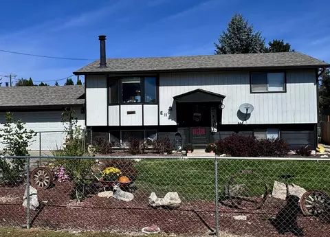 11 E 5th St, Deer Park, WA 99006