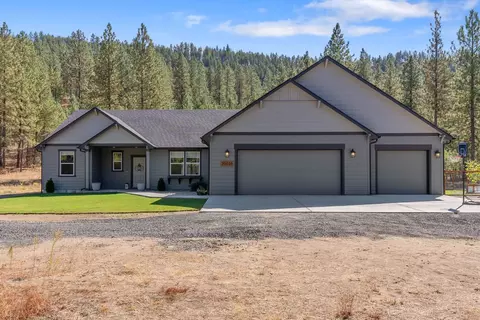 20025 N Mathias Ln, Nine Mile Falls, WA 99026