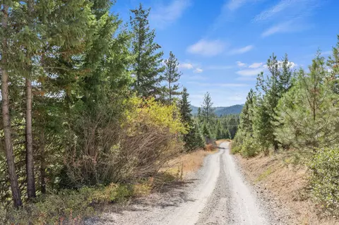 3 E Nnn E Garden Spot Rd, Loon Lake, WA 99148