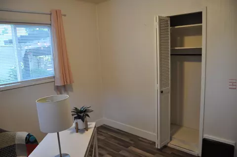 Bedroom - 804 E Hoffman Ave, Spokane, WA 99207 photo 3 of 5