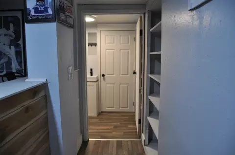 Entry Way - 804 E Hoffman Ave, Spokane, WA 99207 photo 5 of 5