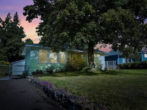 3308 W Queen Pl, Spokane, WA 99205