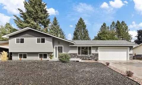 Exterior - 616 E Roundtable Cir, Spokane, WA 99218 photo 3 of 6