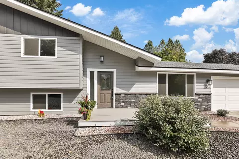 Exterior - 616 E Roundtable Cir, Spokane, WA 99218 photo 4 of 6