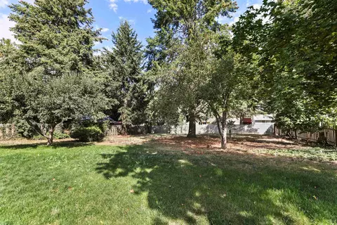 Exterior - 616 E Roundtable Cir, Spokane, WA 99218 photo 6 of 6