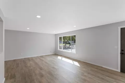 Living - 616 E Roundtable Cir, Spokane, WA 99218 photo 3 of 3