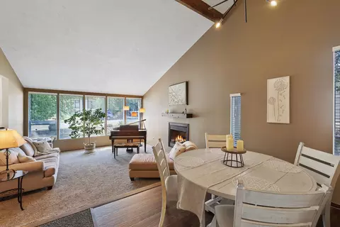 Dining - 4725 E Sumac Dr, Spokane, WA 99223 photo 4 of 5