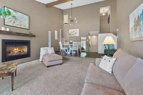 Living - 4725 E Sumac Dr, Spokane, WA 99223 photo 3 of 5
