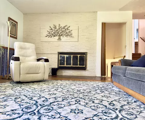 Living - 11215 E 19th Ave, Spokane Valley, WA 99206 photo 1 of 3