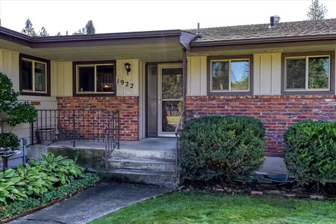 1922 E 35th Ave, Spokane, WA 99203 photo 3