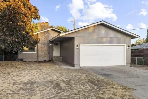 7412 N Lidgerwood Ave, Spokane, WA 99208