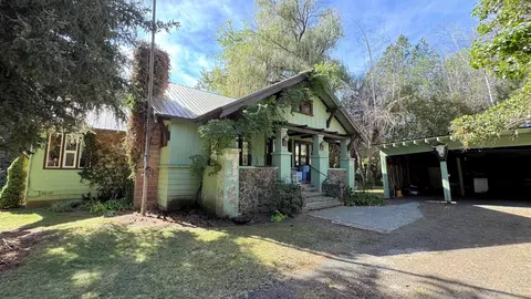 25546 E Milescreston Rd, Creston, WA 99117