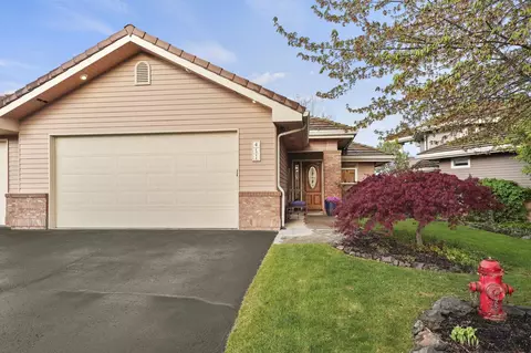 639 N Riverpoint Blvd #E4, Spokane, WA 99202