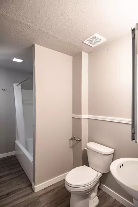 2005 E Providence Ave, Spokane, WA 99207 photo 14