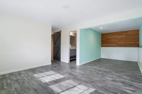 Living - 2709 E 6th Ave, Spokane, WA 99202 photo 8 of 8