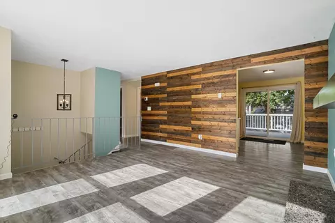 Living - 2709 E 6th Ave, Spokane, WA 99202 photo 6 of 8