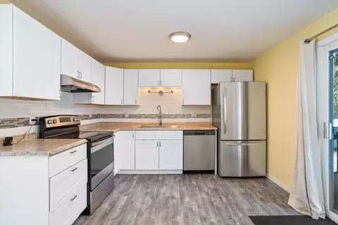 Kitchen - 2709 E 6th Ave, Spokane, WA 99202 photo 2 of 3