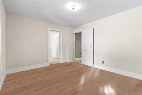 Bedroom - 421 E Broad Ave, Spokane, WA 99207 photo 15 of 15