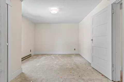 Bedroom - 421 E Broad Ave, Spokane, WA 99207 photo 7 of 15