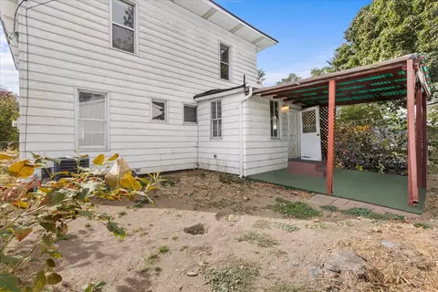 Exterior - 421 E Broad Ave, Spokane, WA 99207 photo 3 of 3