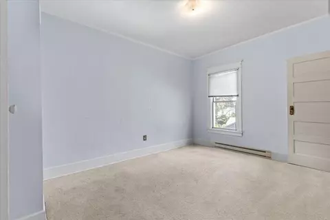 Bedroom - 421 E Broad Ave, Spokane, WA 99207 photo 11 of 15