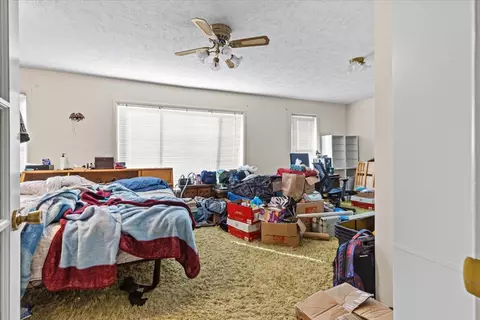 Bedroom - 421 E Broad Ave, Spokane, WA 99207 photo 6 of 15