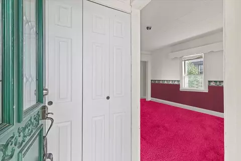 Entry Way - 421 E Broad Ave, Spokane, WA 99207 photo 1 of 4
