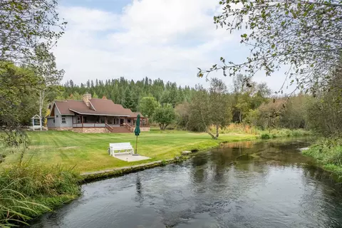 39505 N Elk-chattaroy Rd, Elk, WA 99009