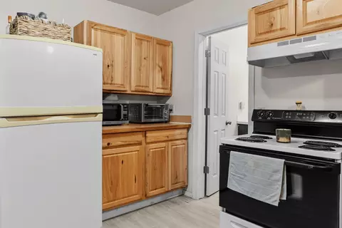 Kitchen - 1304 E Joseph Ave, Spokane, WA 99208 photo 1 of 3