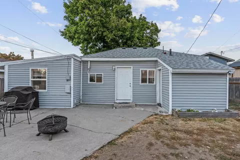 Exterior - 1304 E Joseph Ave, Spokane, WA 99208 photo 4 of 6