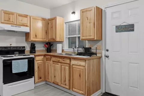 Kitchen - 1304 E Joseph Ave, Spokane, WA 99208 photo 3 of 3