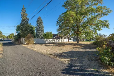 215 Everett Ave, Spokane, WA 99207 photo 8