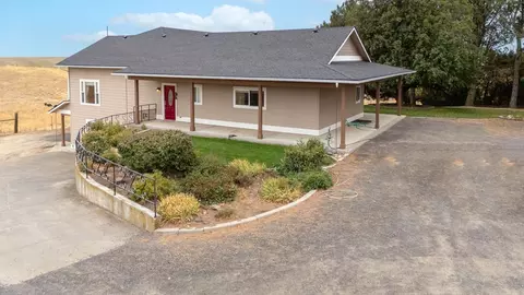 12998 N Kupers Rd, Harrington, WA 99134