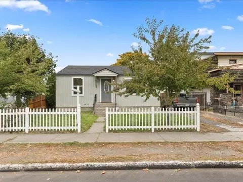 223 E Bridgeport Ave, Spokane, WA 99207