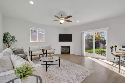 Living - 1636 E Ostrander Ave, Spokane, WA 99207 photo 1 of 3