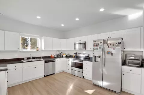 Kitchen - 1636 E Ostrander Ave, Spokane, WA 99207 photo 1 of 3